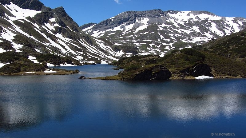 Datei:Unterer Giglachsee mit Lungauer Kalkspitze.jpg