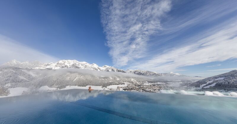 Datei:Infinitypool Winter.jpg