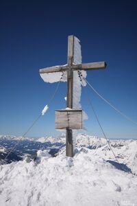 Das Waldhorngipfelkreuz.