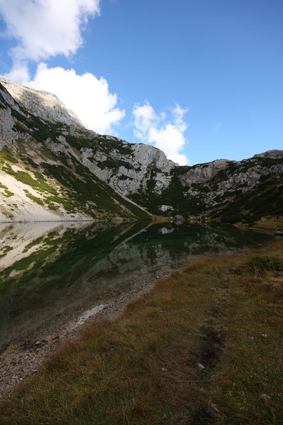 Datei:Hölltalsee 37093 2011-09-26.jpg