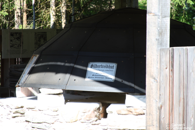 Datei:Kupferschmelzöfen, Silbertreibherd 0191.jpg