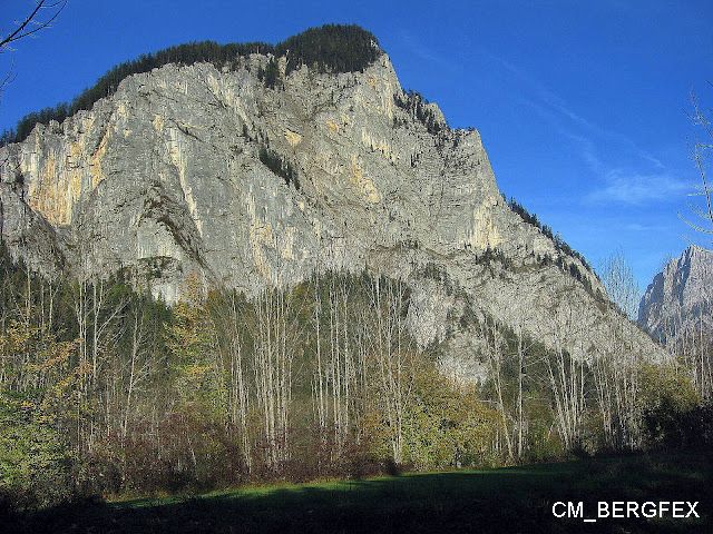 Datei:Himbeerstein-front 1222 m.jpg