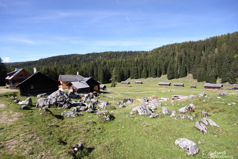 Datei:Ritzingerhütte8385.jpg