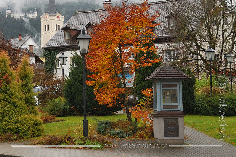 Datei:Admont Hauptstraße.jpg