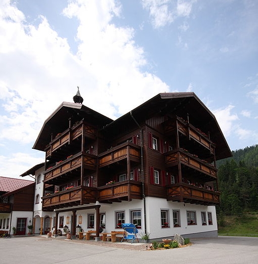 Datei:Peterbauerhof 6752.jpg