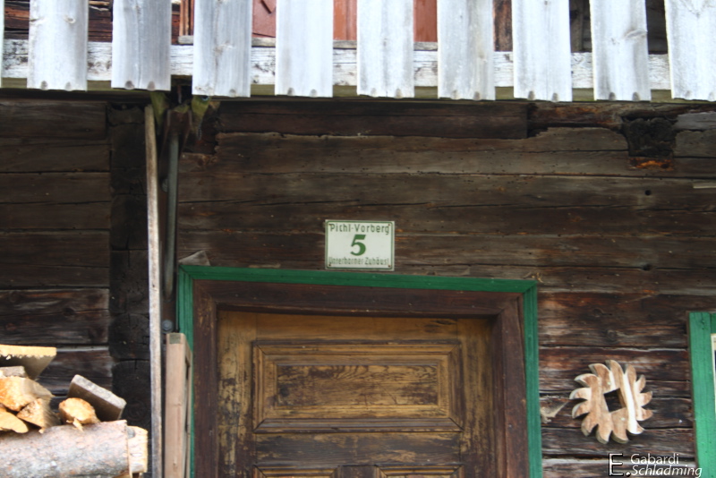 Datei:Unterhornerhof 8012.jpg