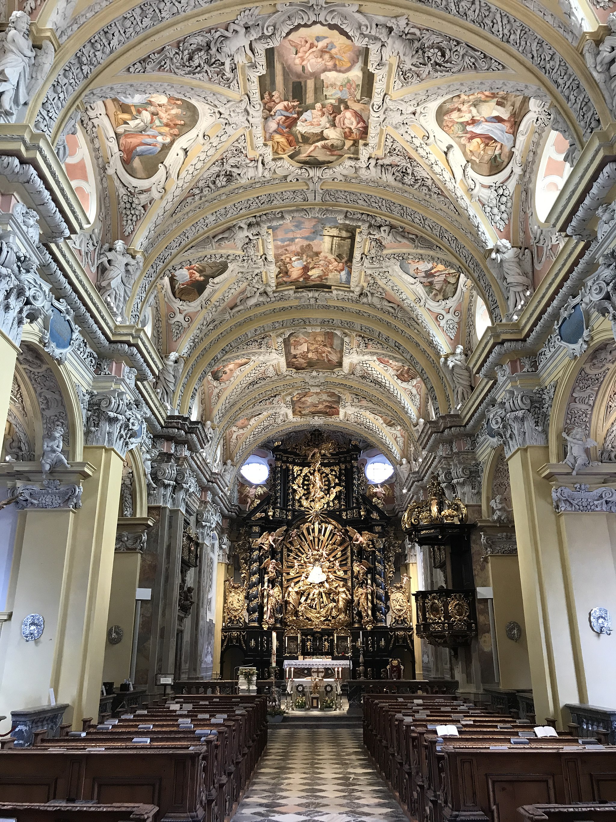 Datei:Frauenberg an der Enns (Austria), Pfarr- und Wallfahrtskirche 02