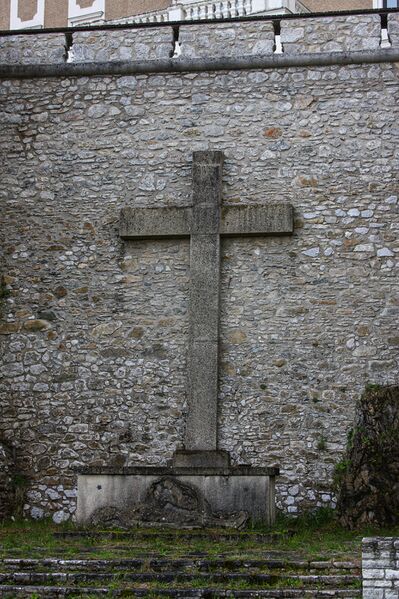 Datei:Kriegerdenkmal schl. trautenfels-12-2014-05-14.jpg