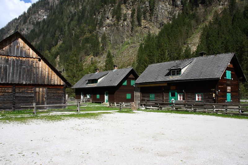 Datei:Breitlahnhütte 54897 2014-04-30.jpg