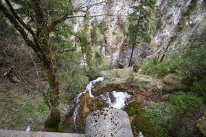 Pass-Stein-Straße wasserfälle 21042 2016-04-15.jpg