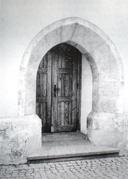 Datei:Pfarrkirche Liezen.jpg