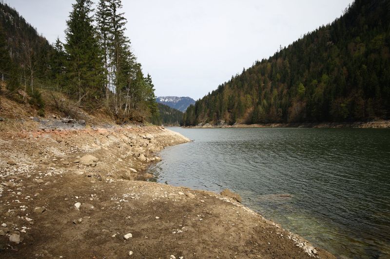 Datei:Salzastausee 20955 2016-04-15.jpg