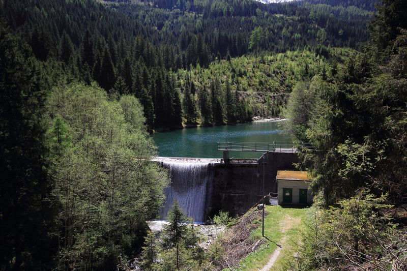 Datei:Staustufe sattental 56679 2017-05-19.jpg