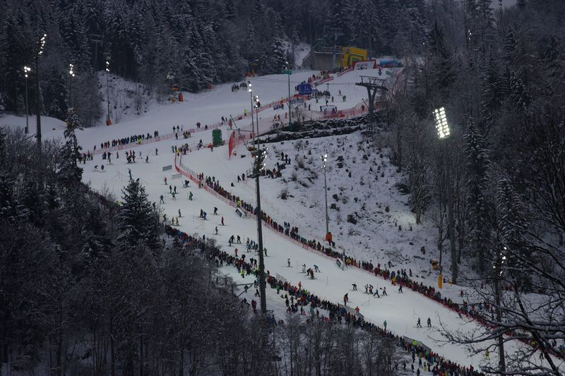 Datei:Nightrace 2014 39743 2014-01-28.jpg