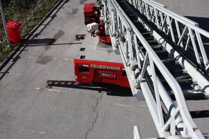 DLK-23-12 1460 2013-10-13.jpg