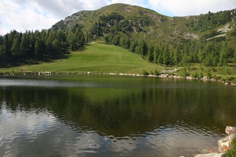 Datei:Speicherteich Reiteralmsee 65688 2014-06-27.jpg