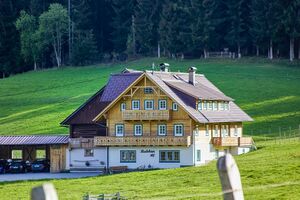 Haslehnerhof ramsau 20-05-01 1002.jpg