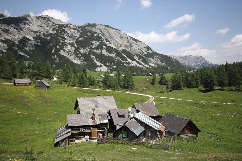 Datei:Bichlhütten tauplitzalm 51672 2017-06-24.jpg
