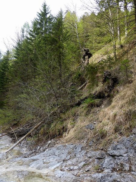 Datei:Humlechnergraben 54660 2014-04-27.JPG