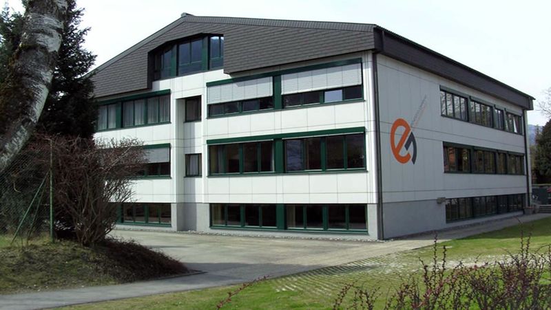 Datei:Ski-Hauptschule Schladming.jpg