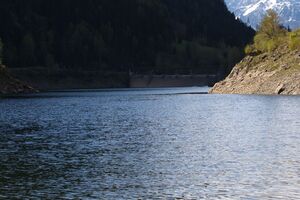 Stausee großsölk 22532 2016-04-29.jpg