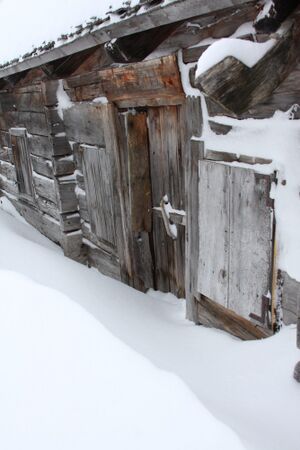 Aussacherhütte-22.12.2011 2260.jpg