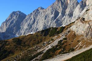 Dachsteinmassiv-südwand 24754 2008-11-05.jpg