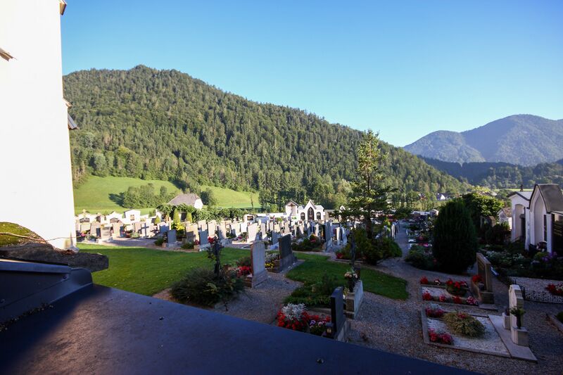 Datei:Friedhof kirchenlandl-10-2012-08-20.jpg