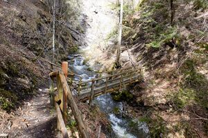 Wasserfallweg lessern-0168-2023-04-22.jpg