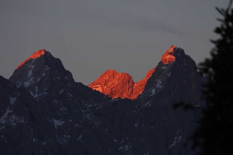 Datei:Dachsteinmassiv-rossbrand 28252 2010-09-12.jpg