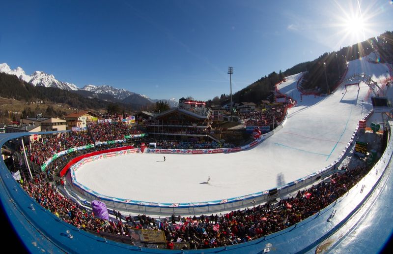 Datei:Zielstadion Planai Schladming Dachsteingebirge.jpg