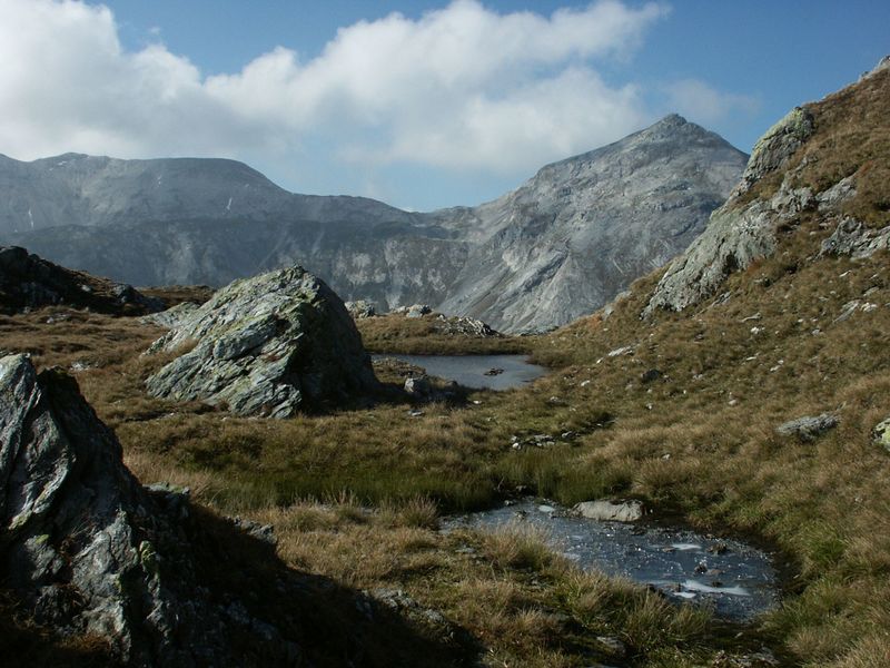 Datei:Bergseen himmelreich-giglach 8069 2005-10-11.jpg