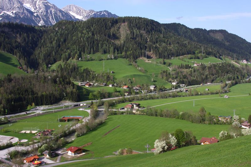 Datei:Ennstal-preunegg 7782 2013-05-03.jpg