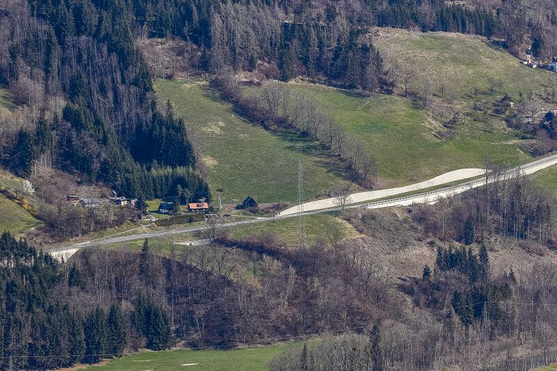 Datei:Simeter Bühel-1003-2020-04-12.jpg