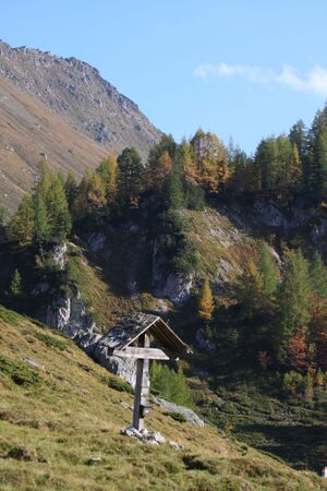 Almkreuz ursprungalm 65132 2011-10-06.jpg