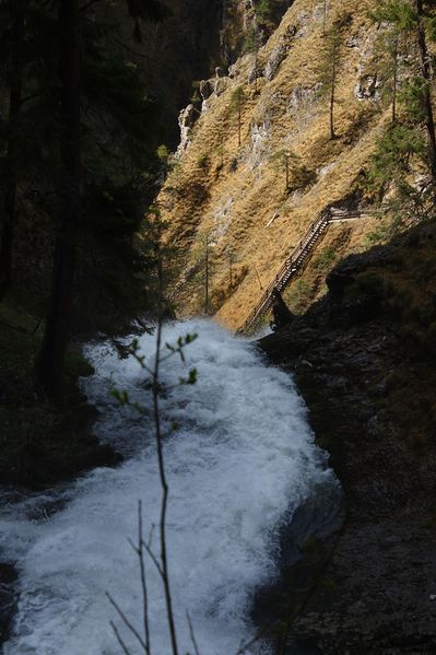 Datei:Wasserlochklamm palfau 70435 2018-04-23.jpg