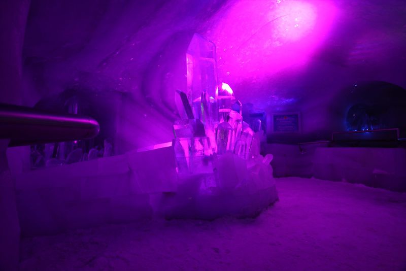 Datei:Eispalast dachsteingletscher 93006 2015-06-25.jpg