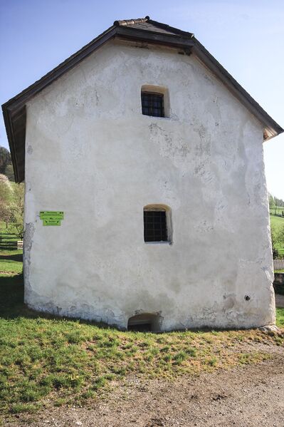 Datei:Vlg.schörkmaier gröbming 70963 2018-04-25.jpg