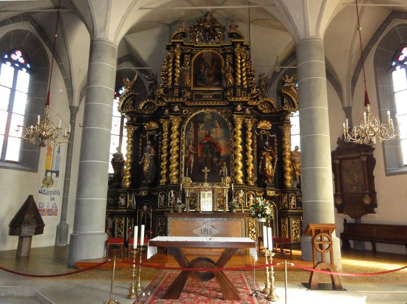 Datei:Katholishe Stadtpfarrkirche Schladming, Altarbild.JPG