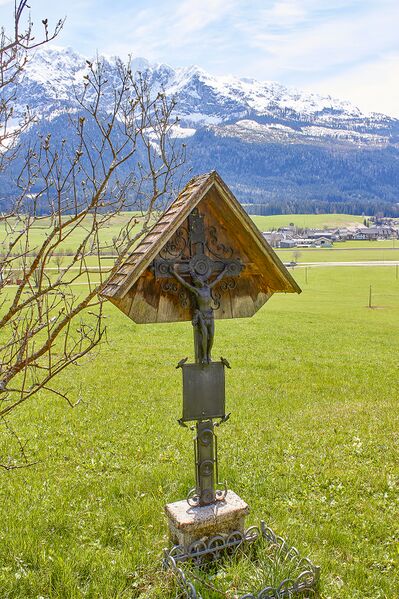 Datei:Flurkreuz köhlbergerweg-3000356-2023-04-22.jpg