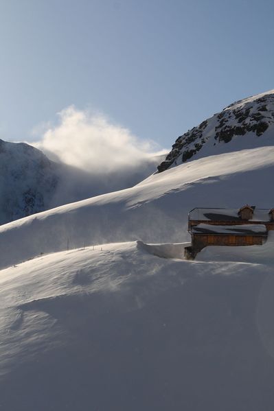 Datei:Keinprechthütte 77332 2008-03-09.jpg