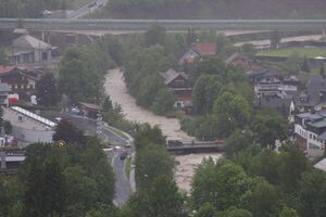 Hochwasser enns schladming 4750 13-06-02.jpg