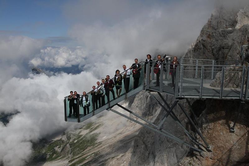 Datei:Treppe ins Nichts664258.jpg