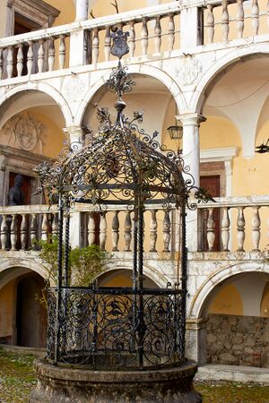 Innere Burghof-1007-2023-05-04.jpg