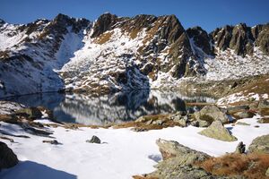 Weißensee knallstein 36496 2011-10-18.jpg