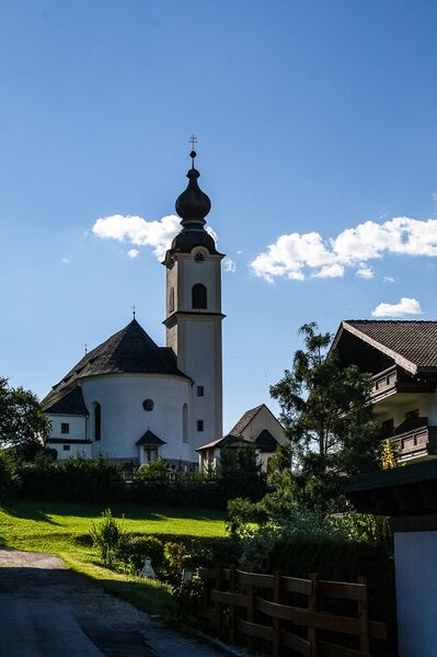 Datei:Kirche haus 0043 13-09-05.jpg