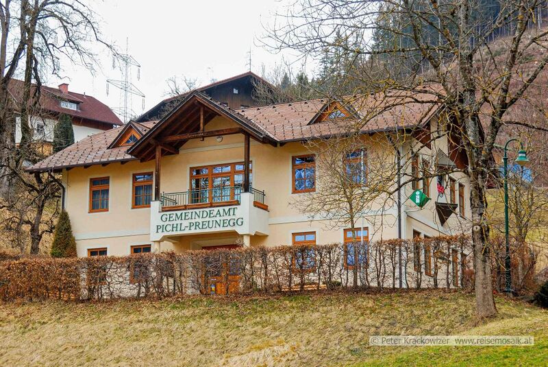 Datei:Pichl Preunegg Gemeindeamt.jpg
