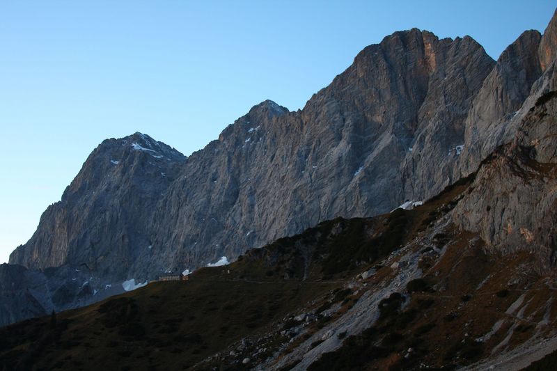 Datei:Dachsteinmassiv-südwand 24800 2008-11-05.jpg