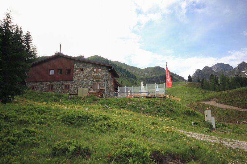 Datei:Naturfreundehütte kaiblingalm 03727 2019-07-11.jpg
