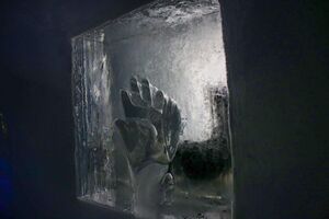 Eispalast dachsteingletscher 93042 2015-06-25.jpg